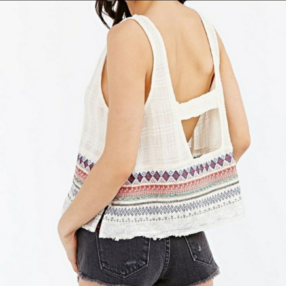 Cut out tank